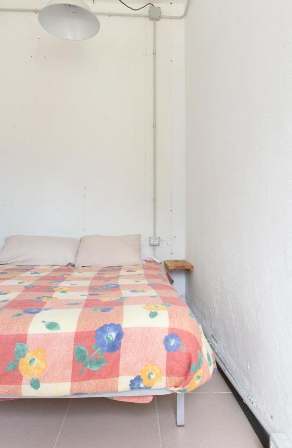 Basic En-Suite Bedroom By The Sea Guinea Exterior foto